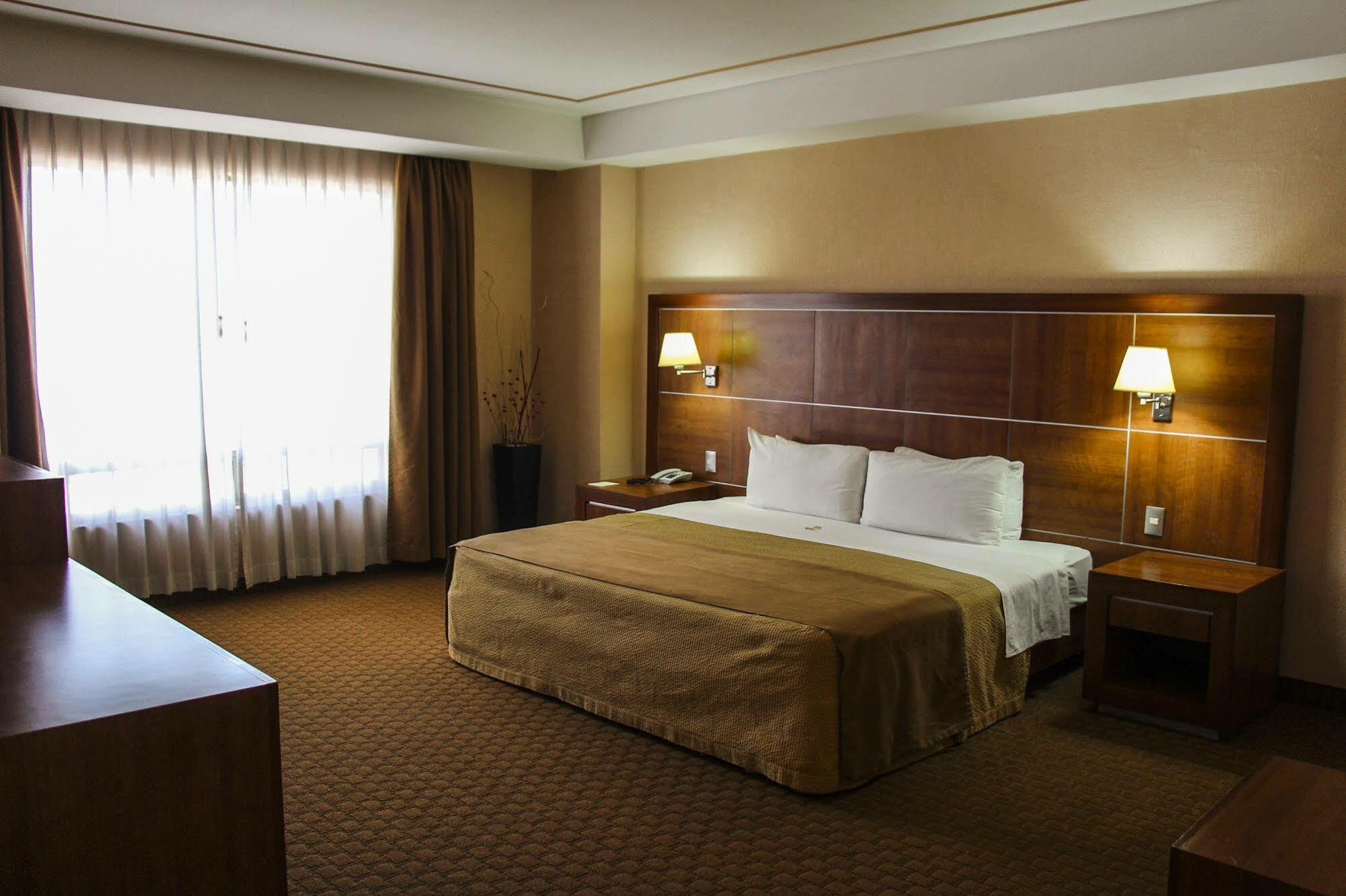 Hotel Soleil Business Class Celaya Eksteriør bilde