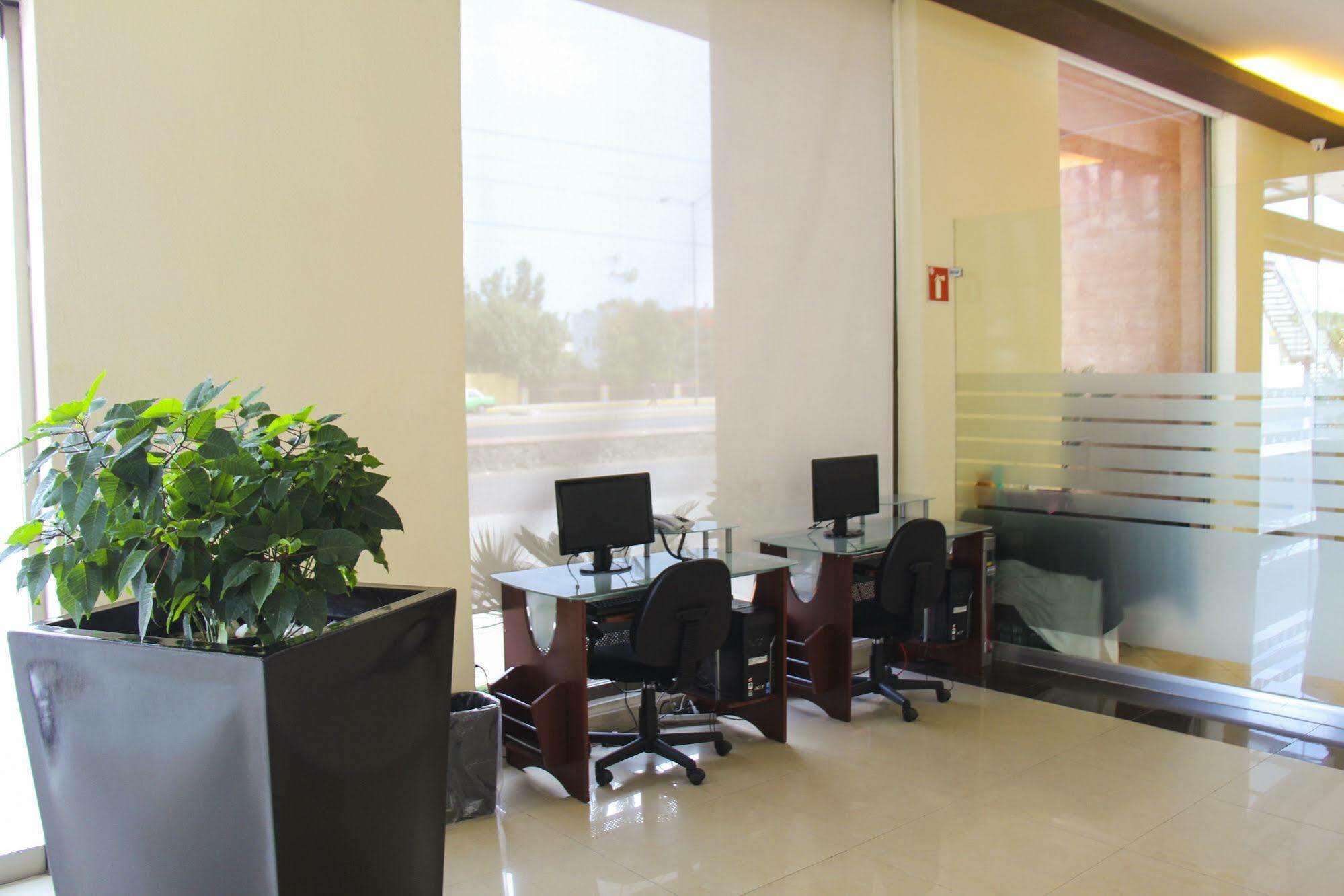 Hotel Soleil Business Class Celaya Eksteriør bilde